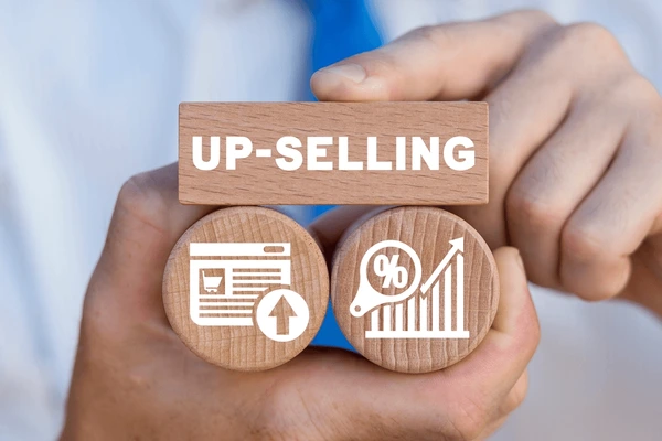 Apa Itu Upsell dan Cross Sell dalam Bisnis Jasa? 2 apa itu upsell & cross sell