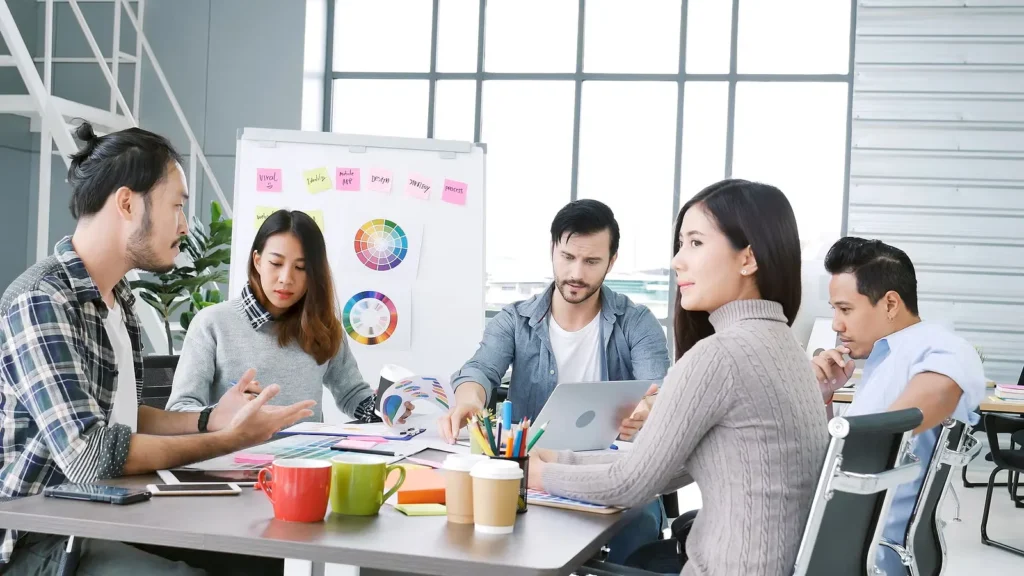 Freelance vs Agency Digital Marketing